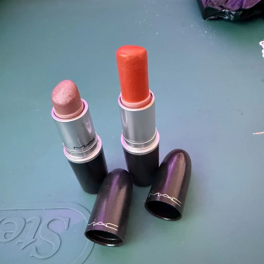 MAC “Show Off & Frou” Black Lipstick Duo bundle lot set shimmer orange & fosted - Picture 4 of 4